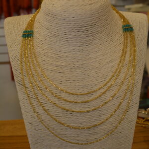 Collar de cuentas de vidrio prueba