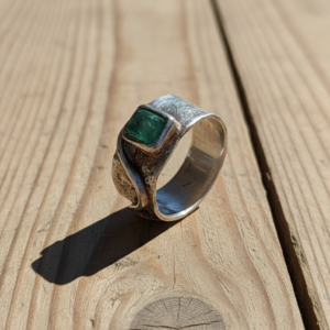 Anillo Único Oro y Esmeralda Mario Morocho